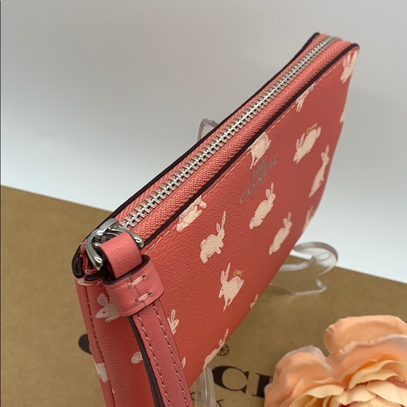 COACH Corner Zip Wristlet With BUNNY Print - Picture 3 of 8